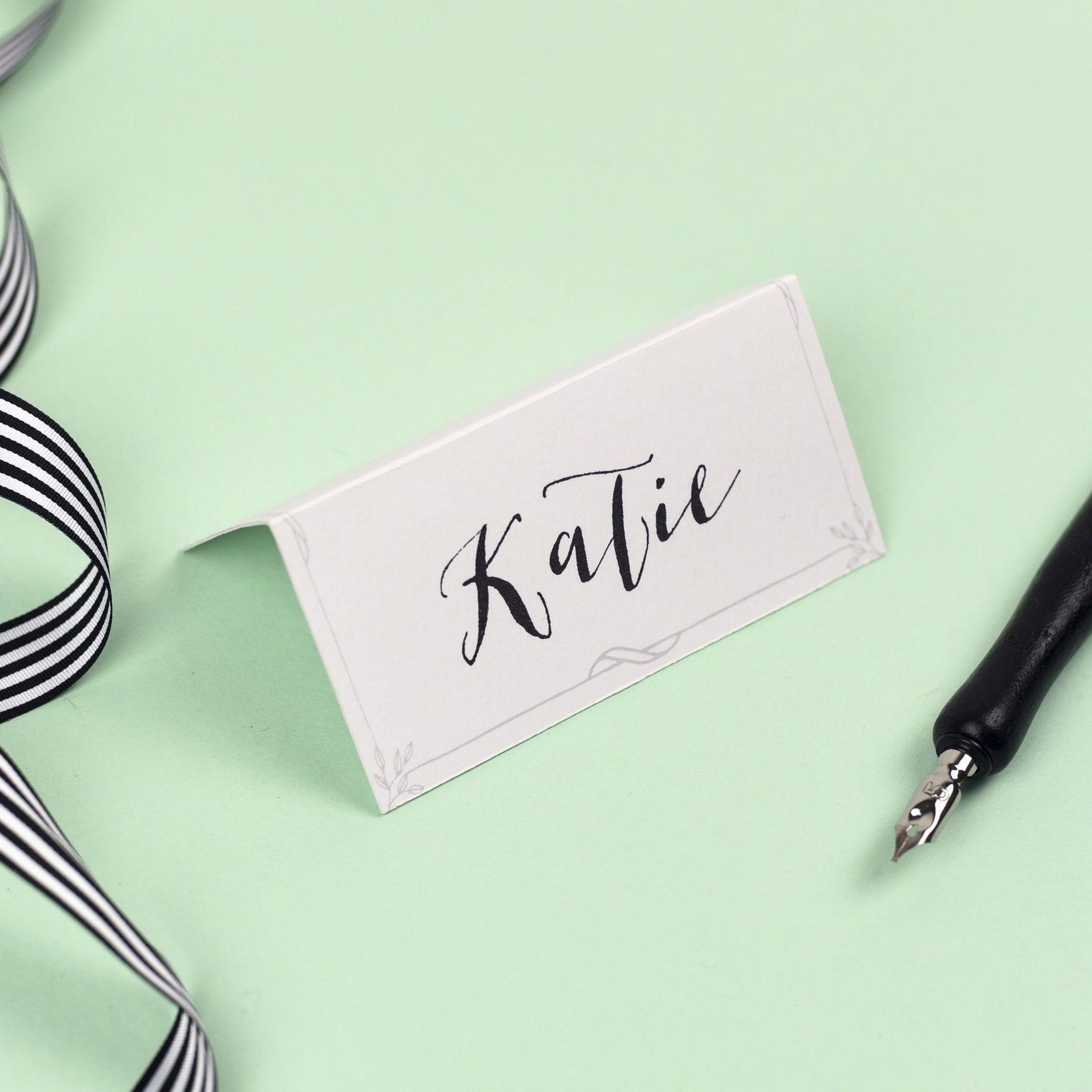 Place Card - Alexa - Monochrome Silhouette Garden 